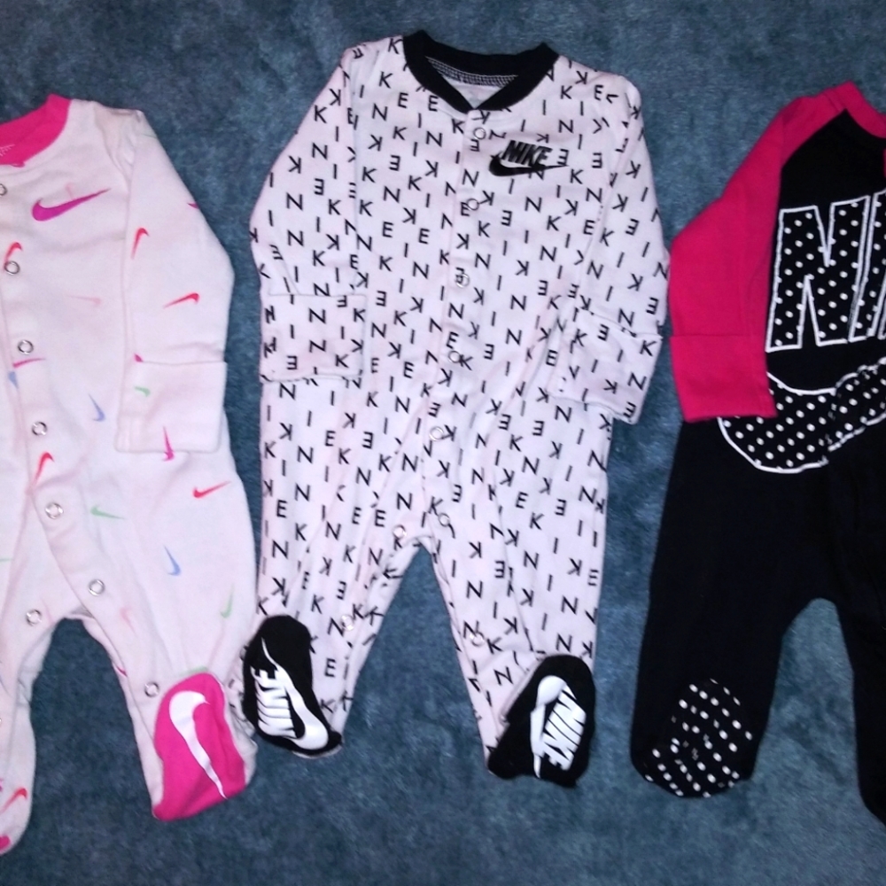 3 Nike baby sleepers